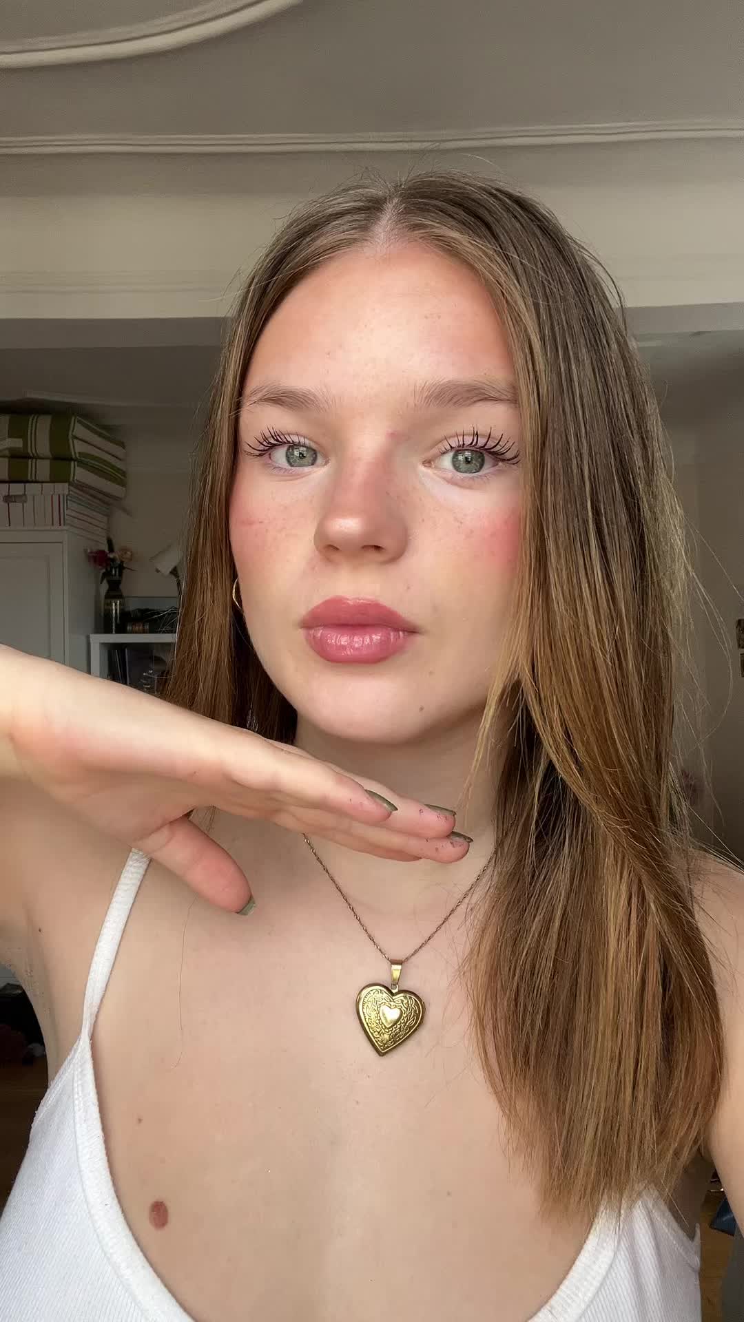 @flo🎞️🎶