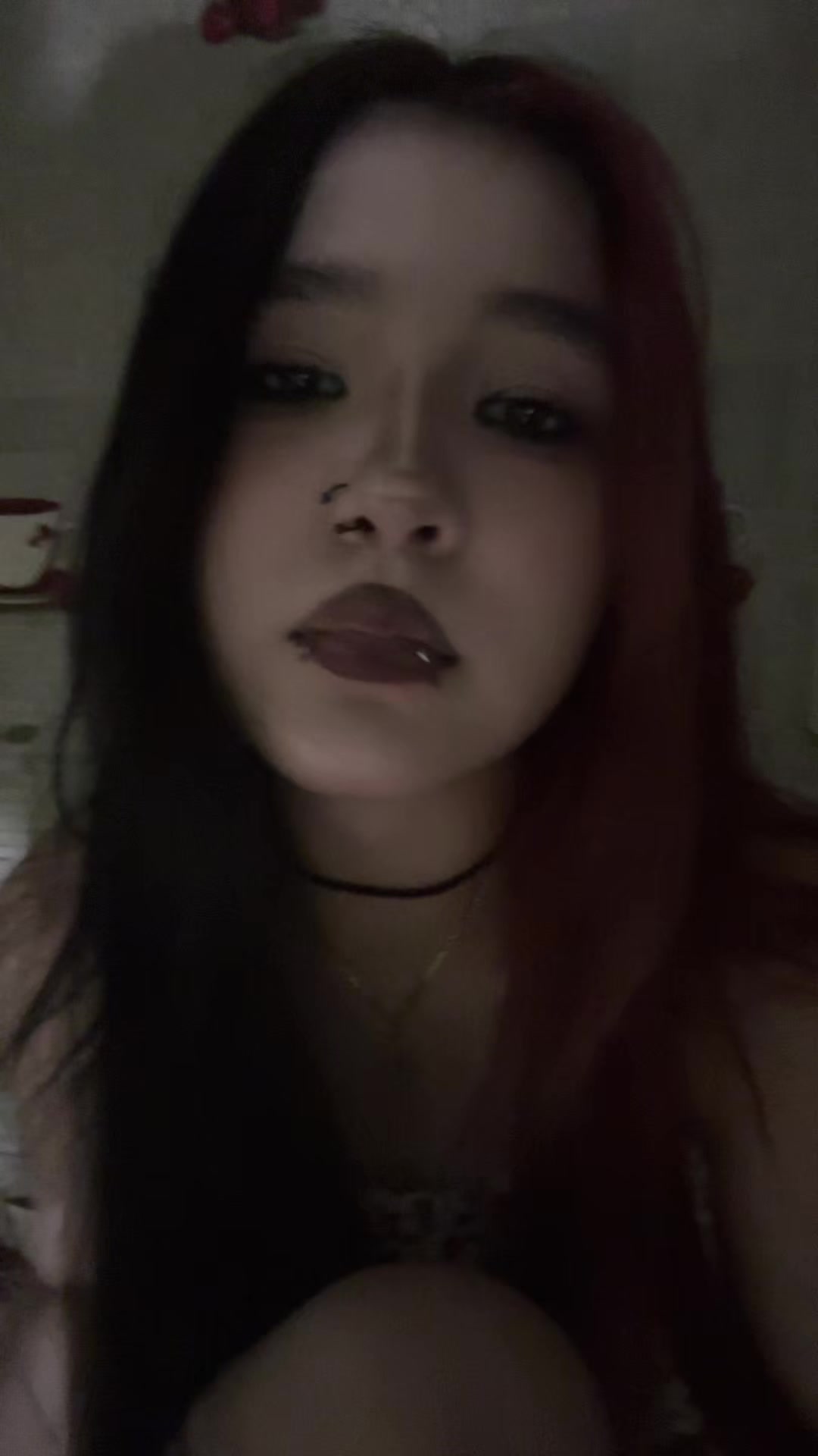 @⃟