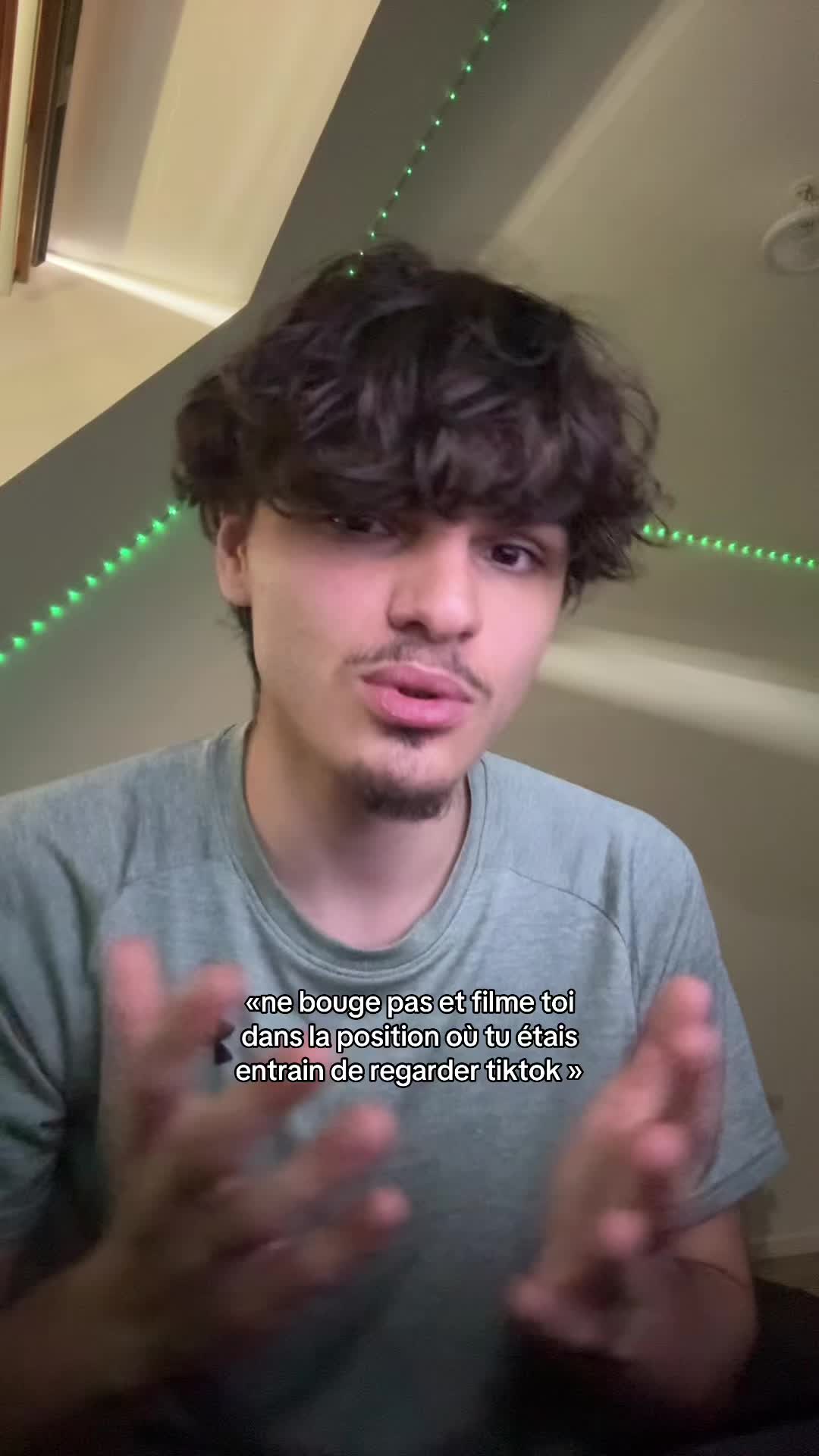 @E’