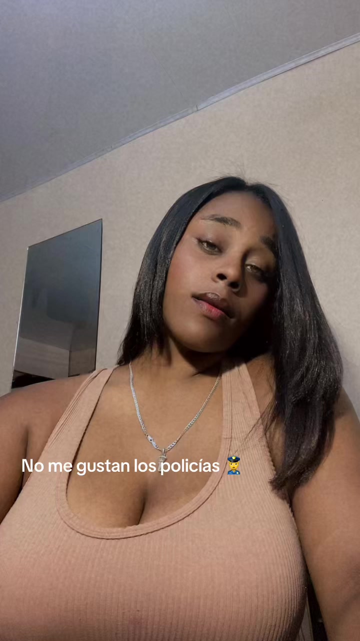 @Titi___