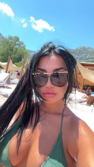 @Ana Knezevic 🇲🇪🇲🇪🇲🇪🇲🇪