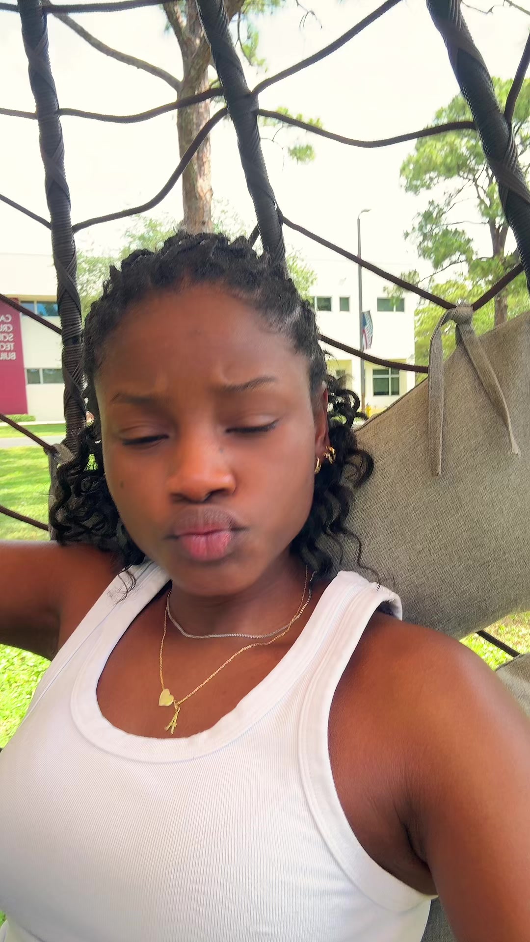 @A R I E M 🧚🏽♀️