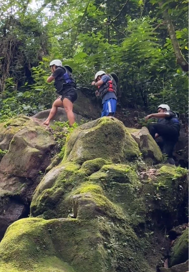 @Curug Naga Treking Bodyrafting