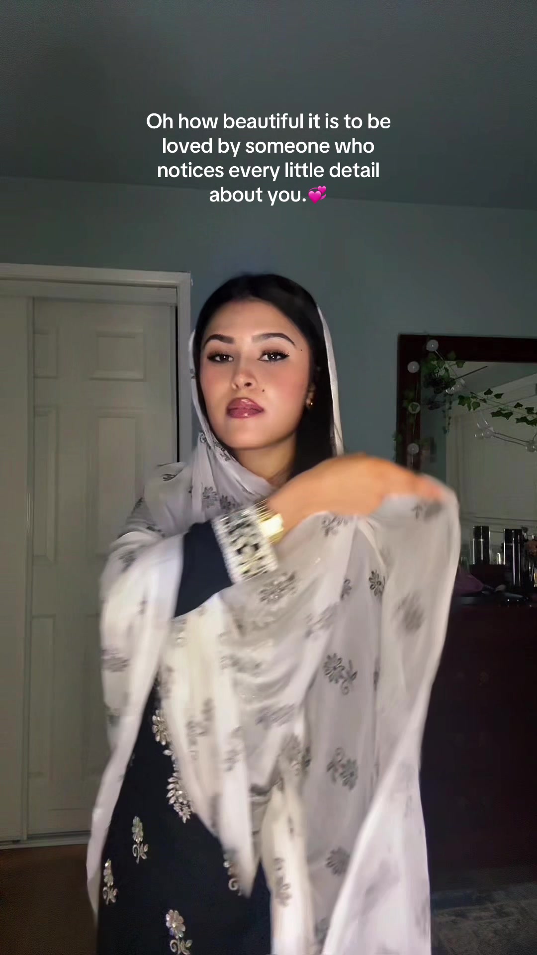 @Simran🖤