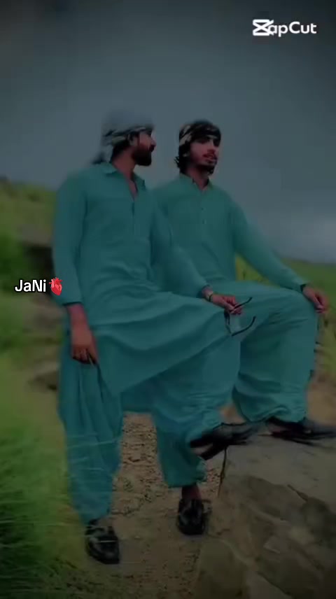 @ZEESHAN QURESHI ✌️😎