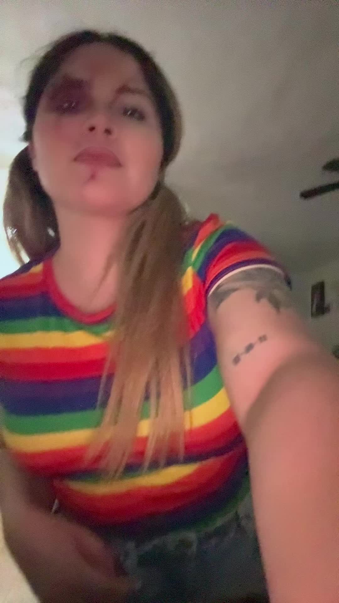 @Larisa ✨