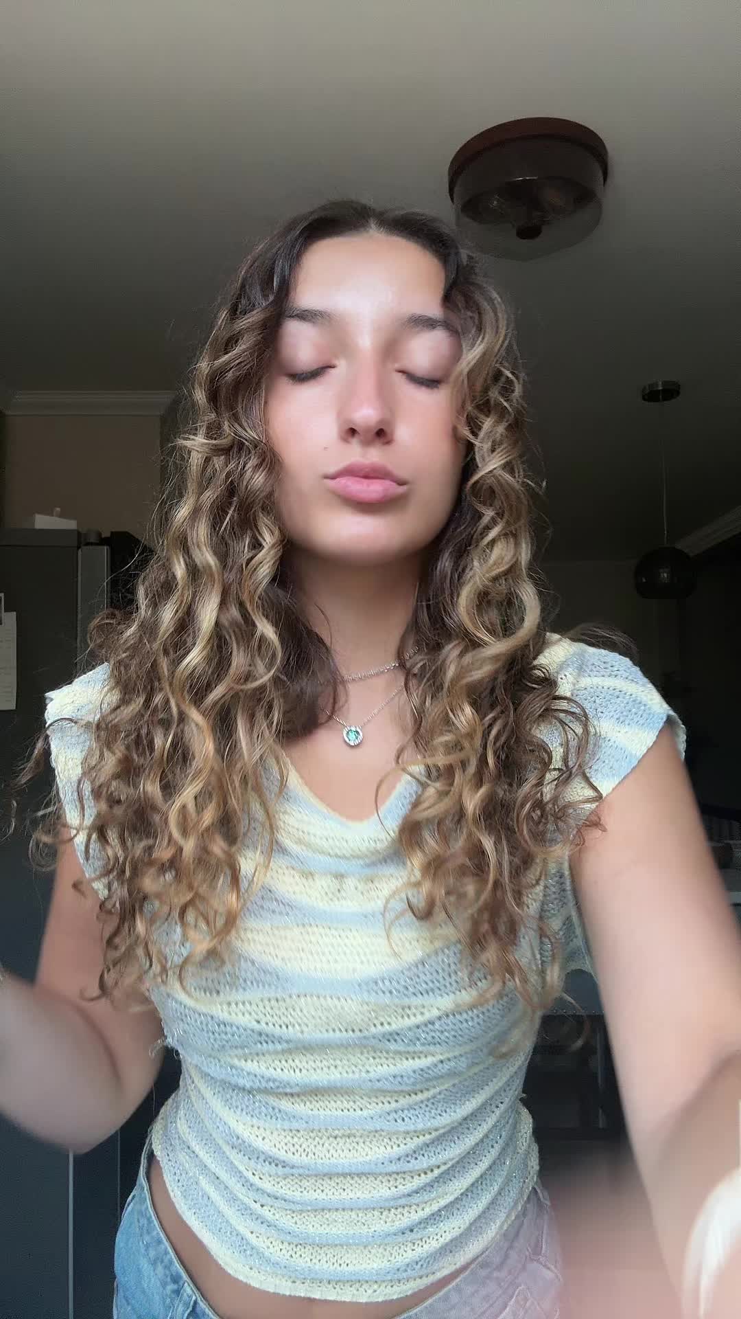 @aphroditi🇦🇱