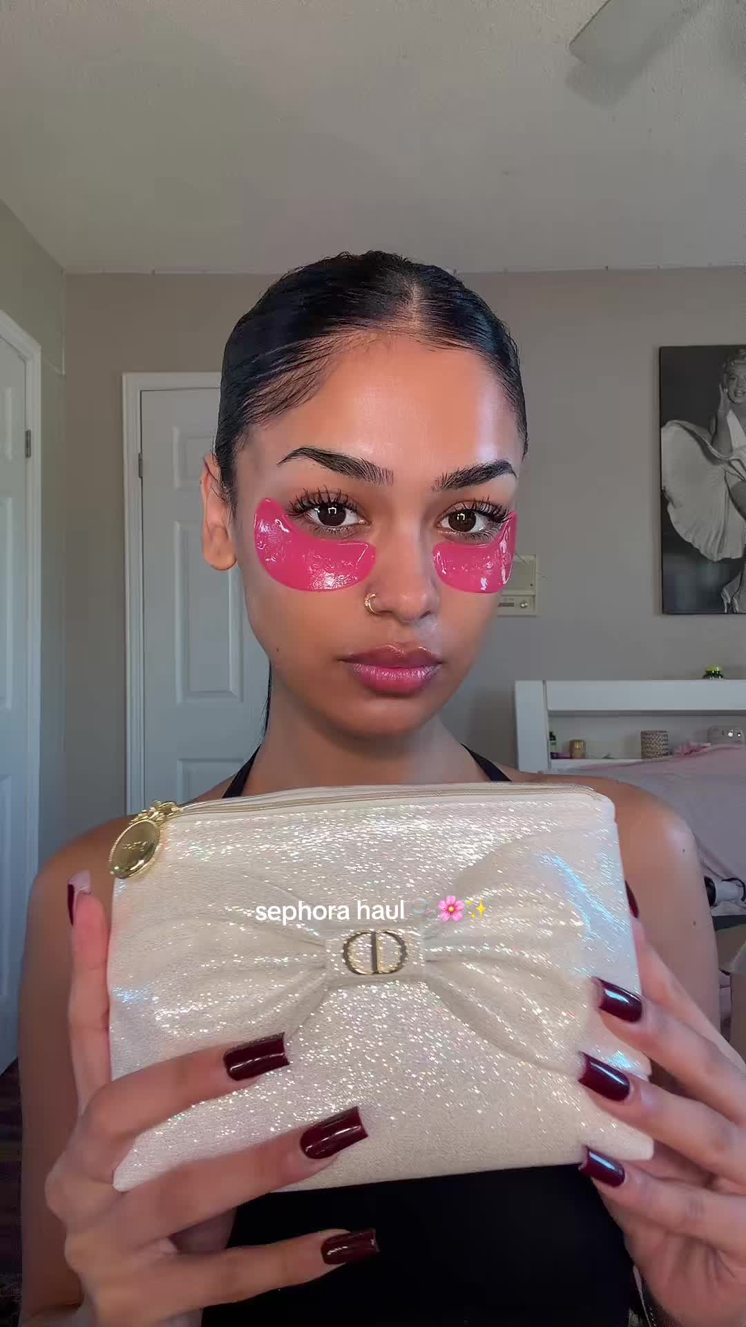 @Divya 🫧