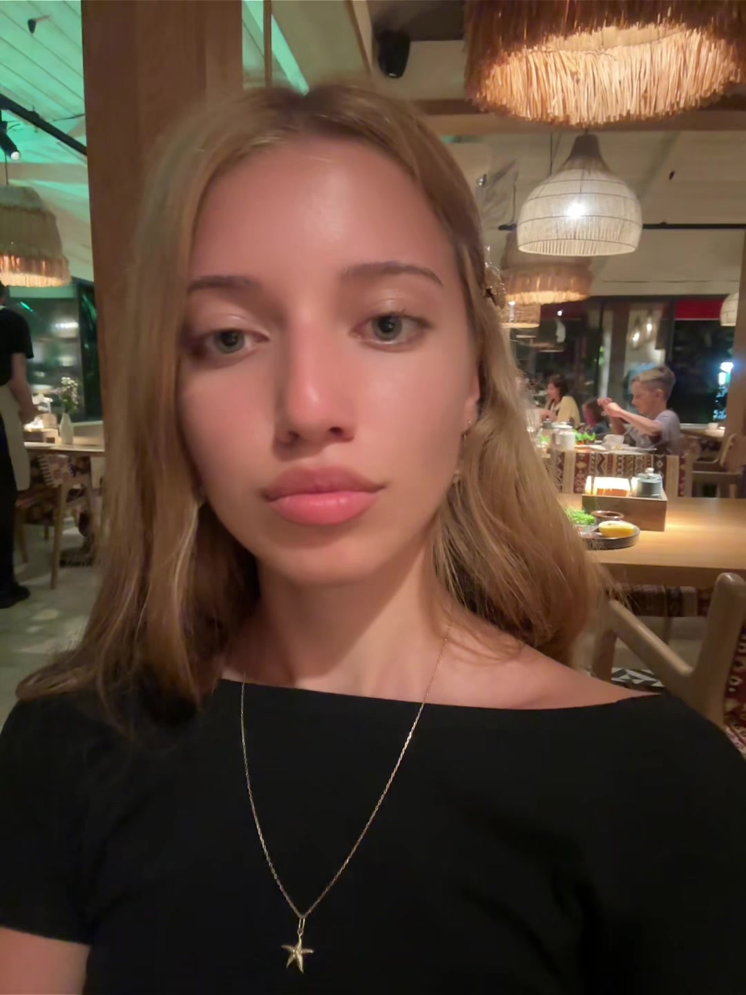 @eveelyaaa