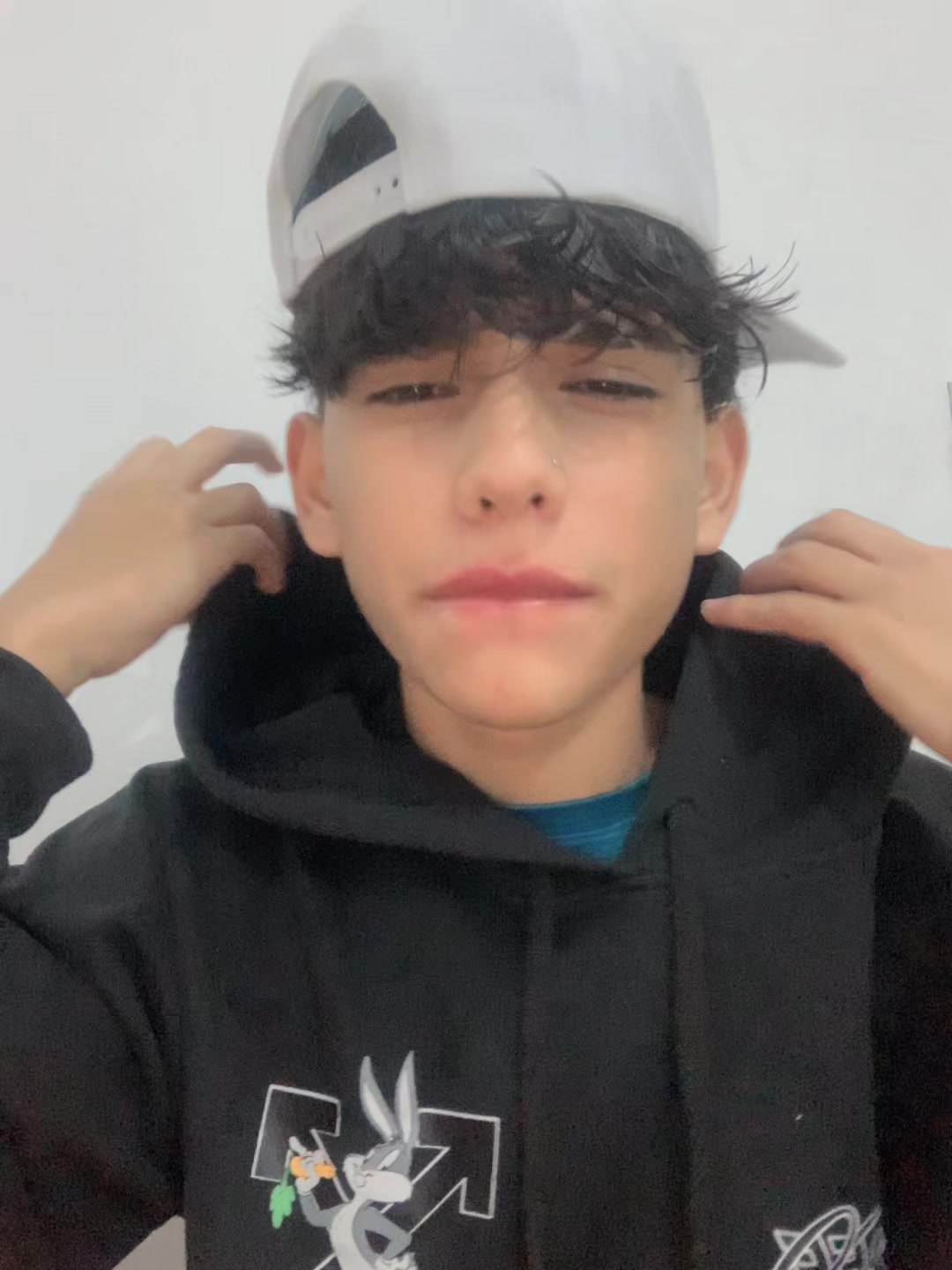 @Emaa 🦈