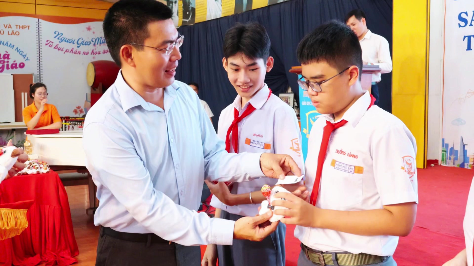 @THCS VÀ THPT PHẠM NGŨ LÃO