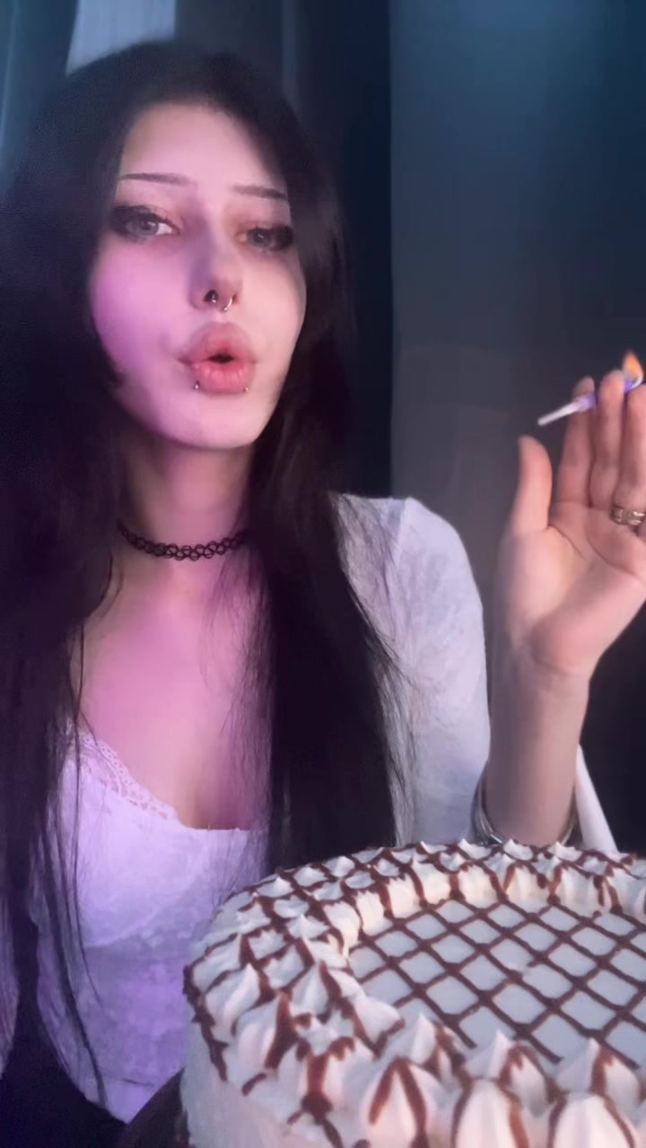 @эльза бедолага