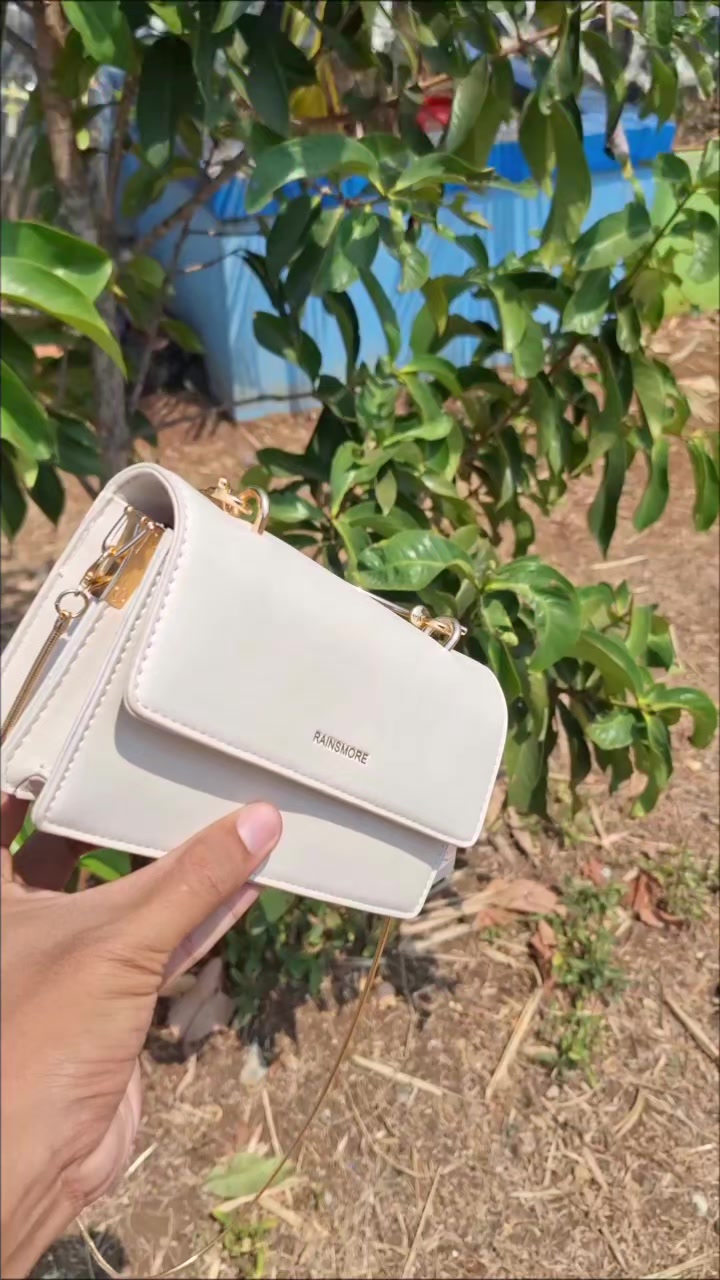 @Vioraa