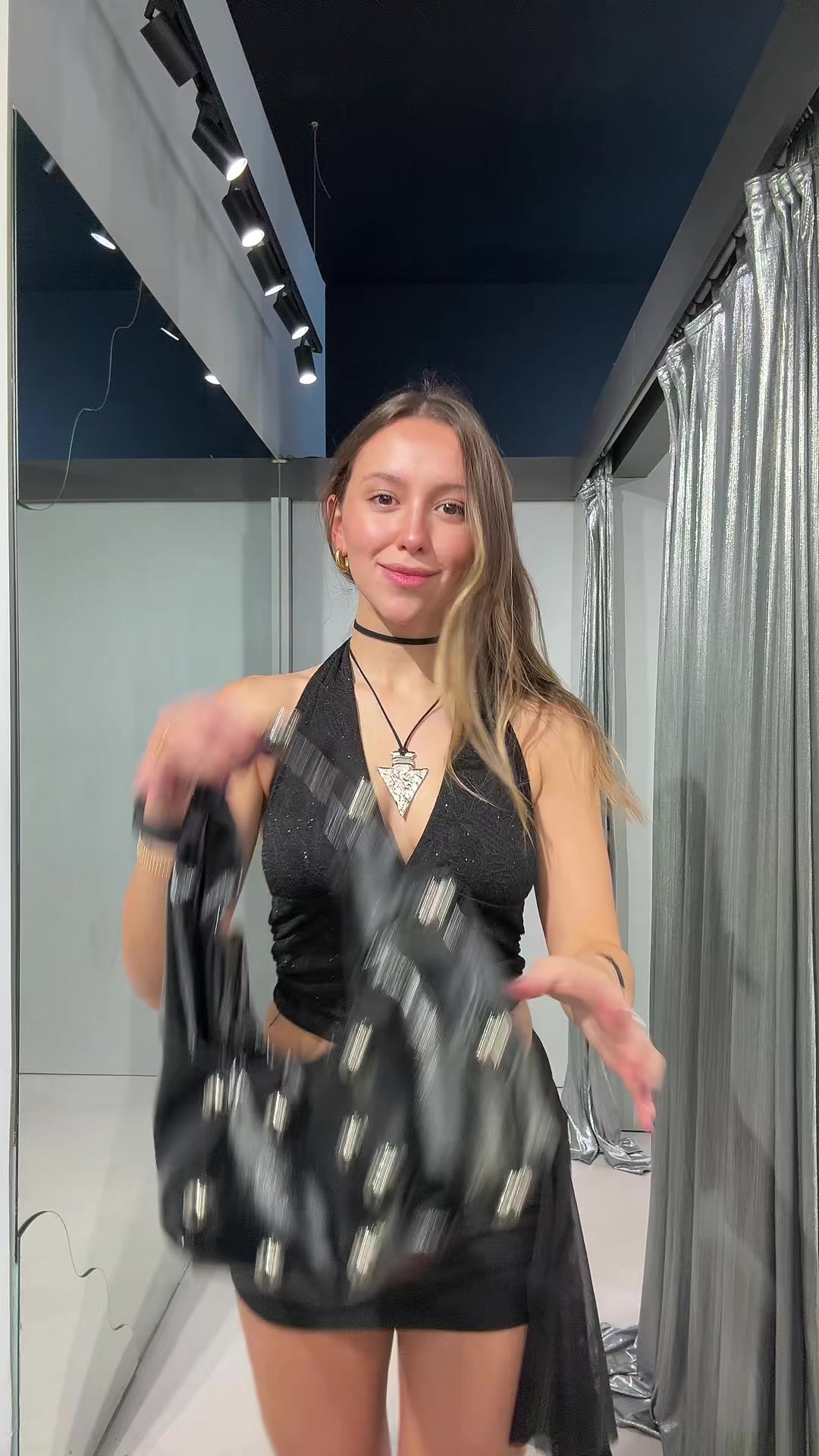 @AV