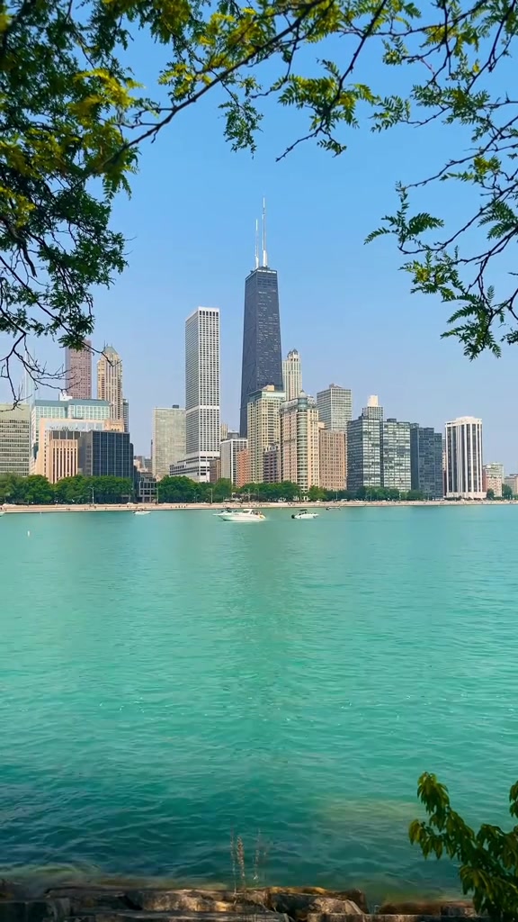 @Maida | Chicago Creator