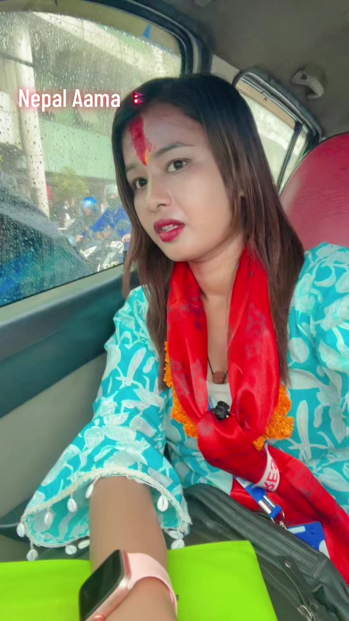 @Honey Gupta 👑👑Nepali queen