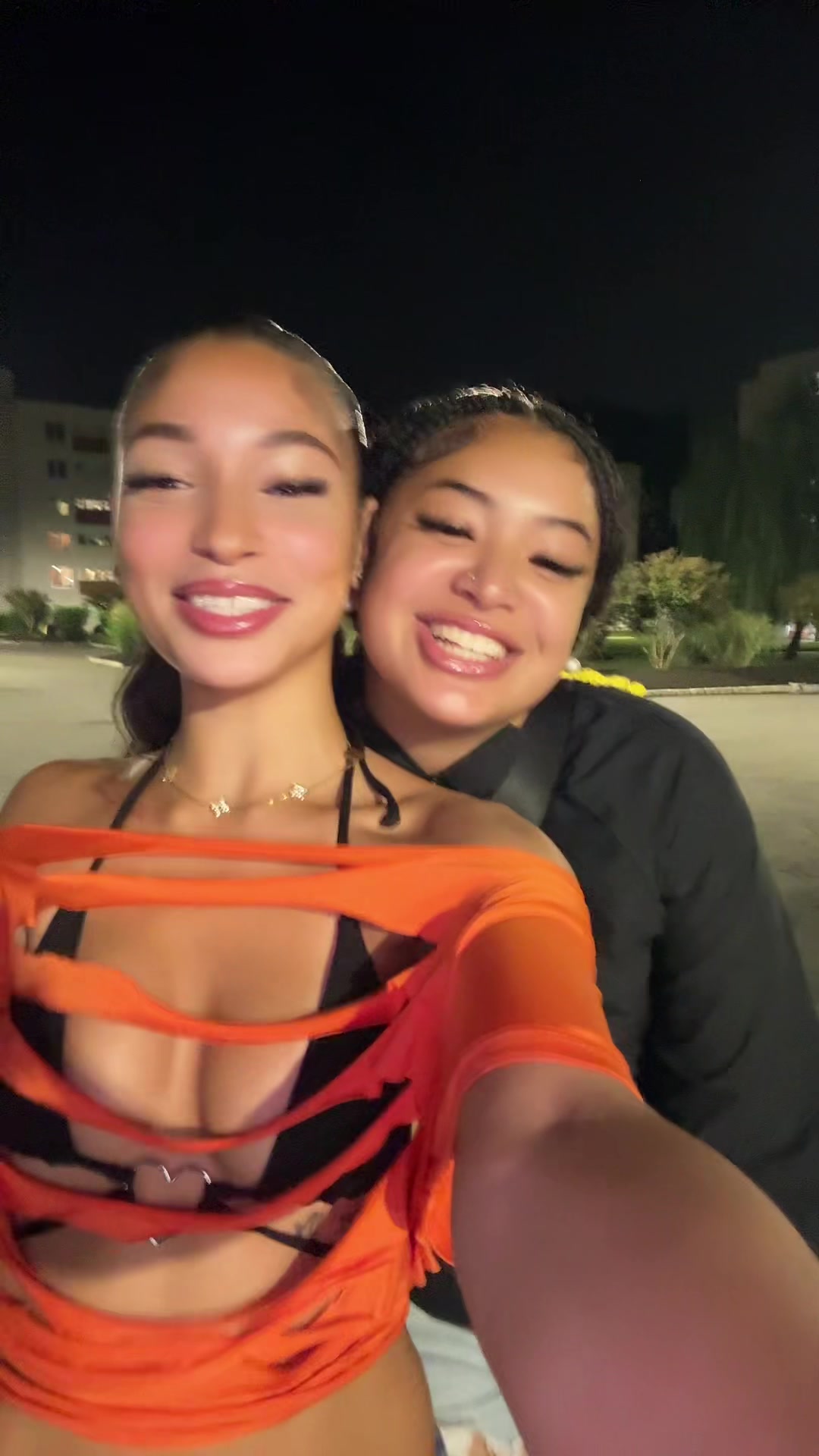 @aravely_