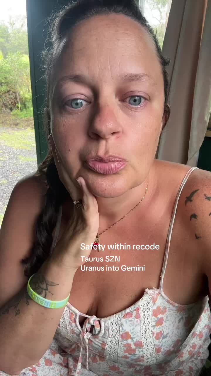 @annabeeastrology