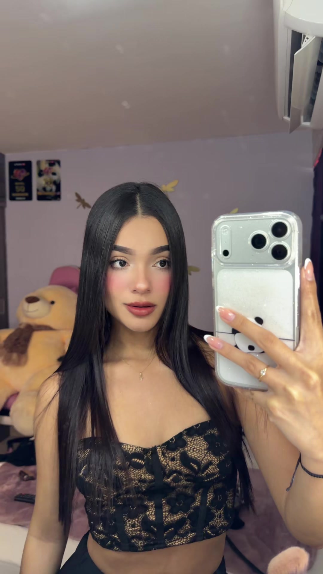@Adela 🐼🩶