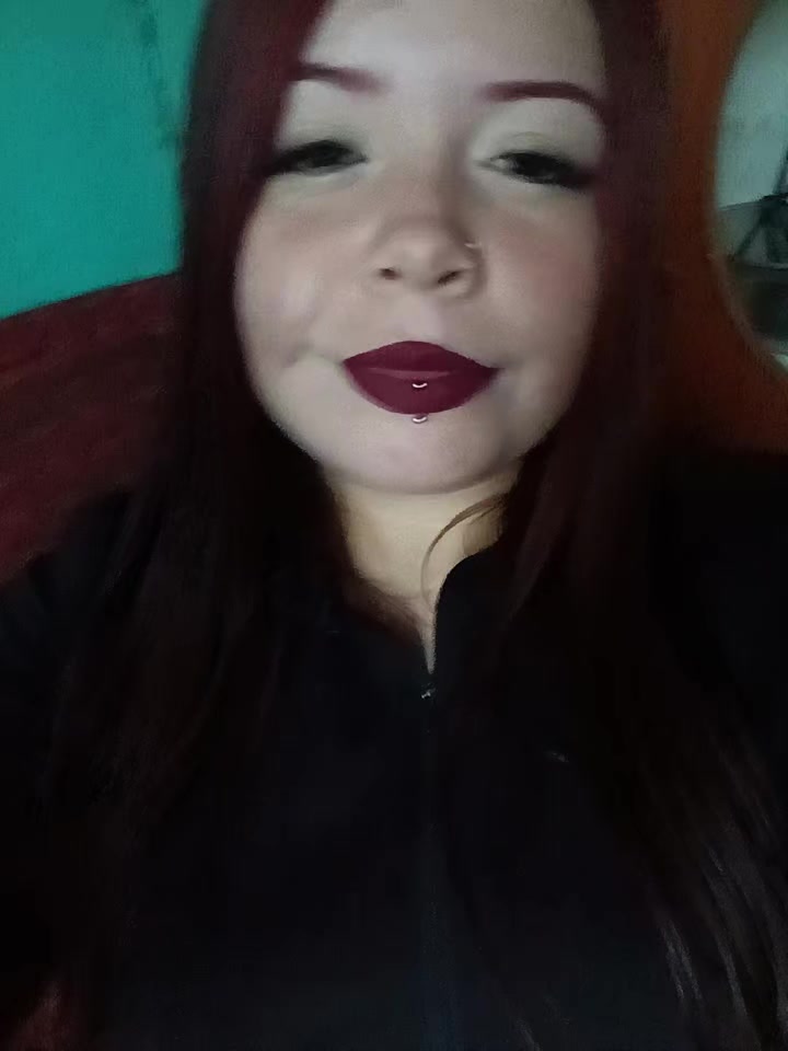 @Carolina Andrea•💋