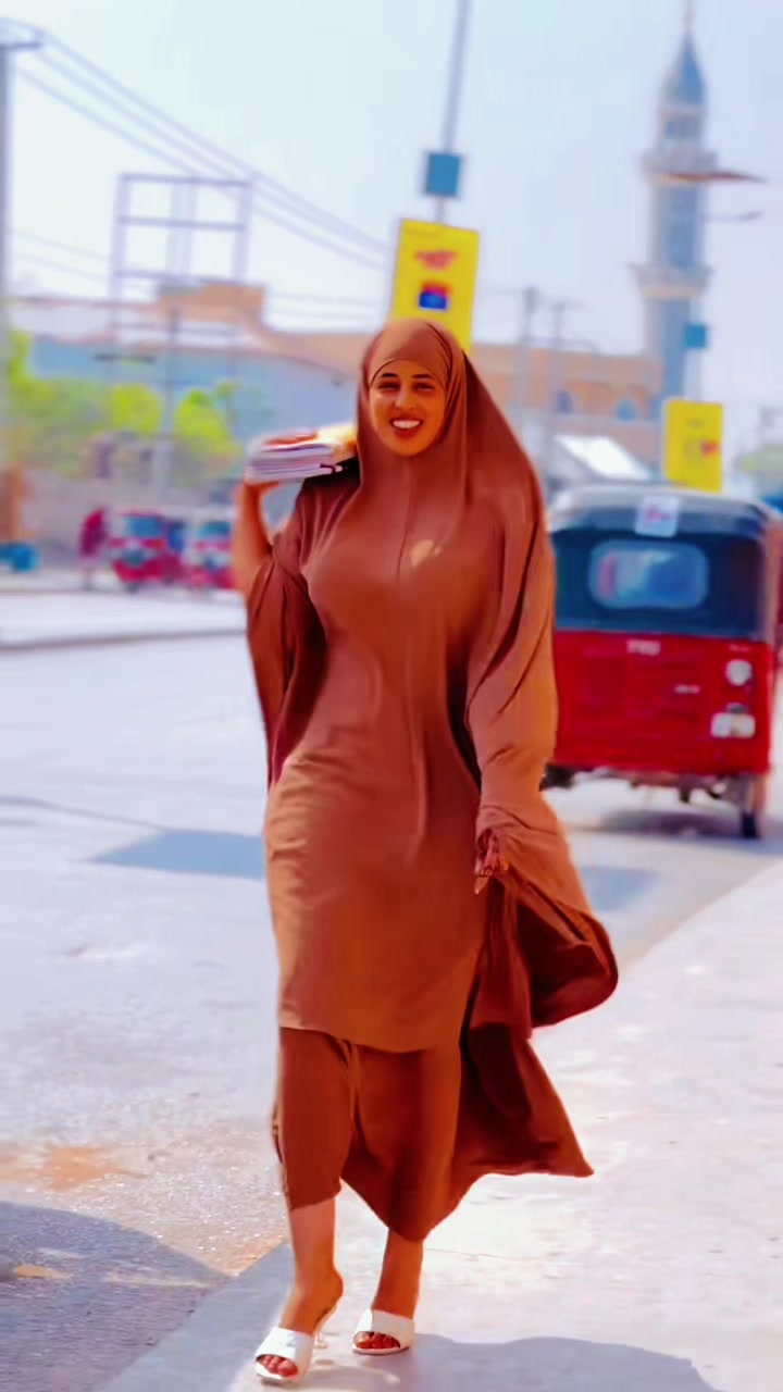 @DJ-SOMALI📺🦁🦾