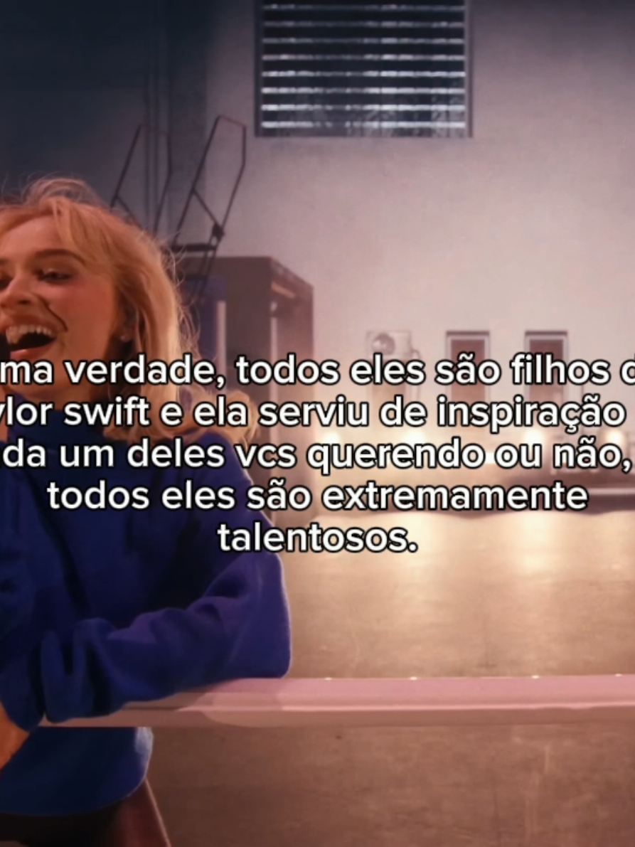 @𝒮𝓉𝒶𝓇 𝒟𝓊𝓈𝓈𝓉 ⋆