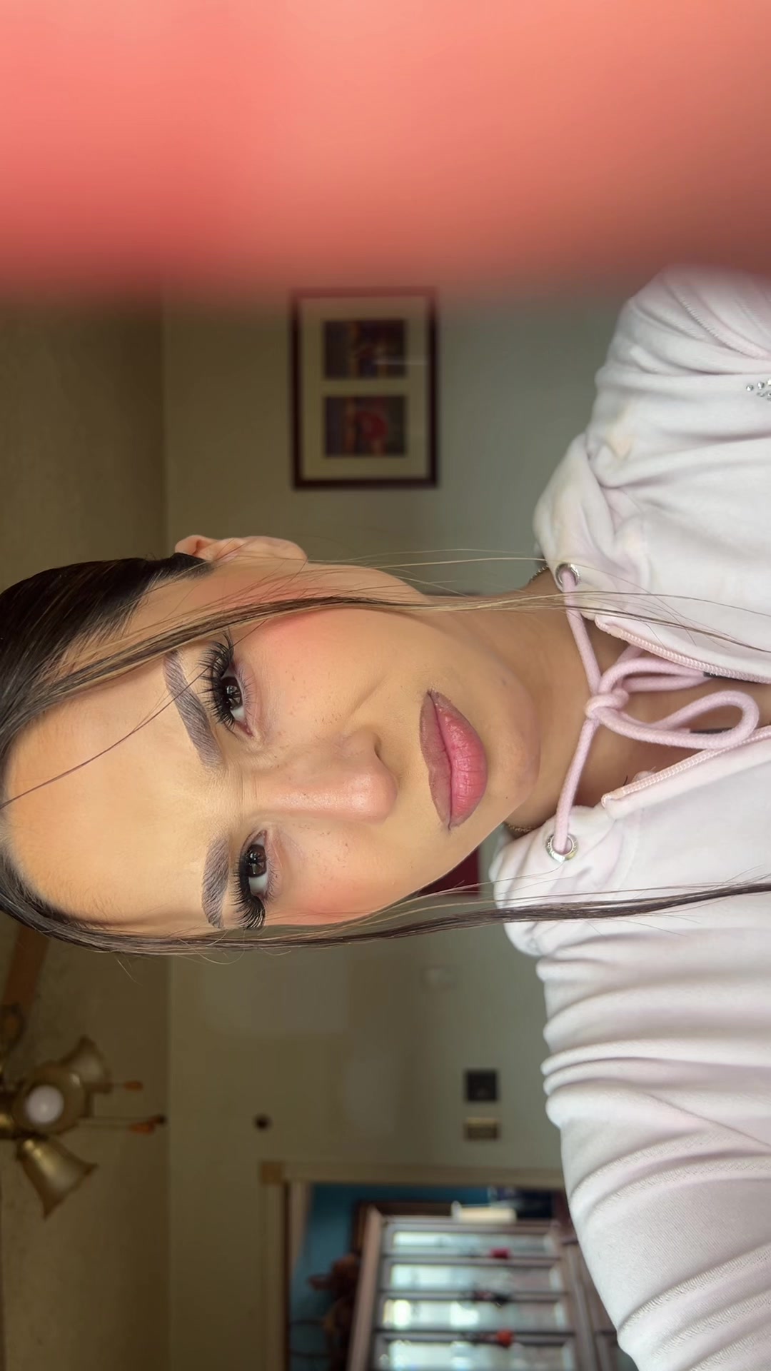 @Bella