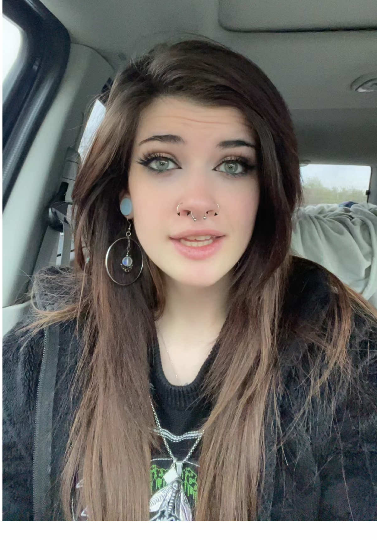 @𝔞𝔩𝔶𝔵