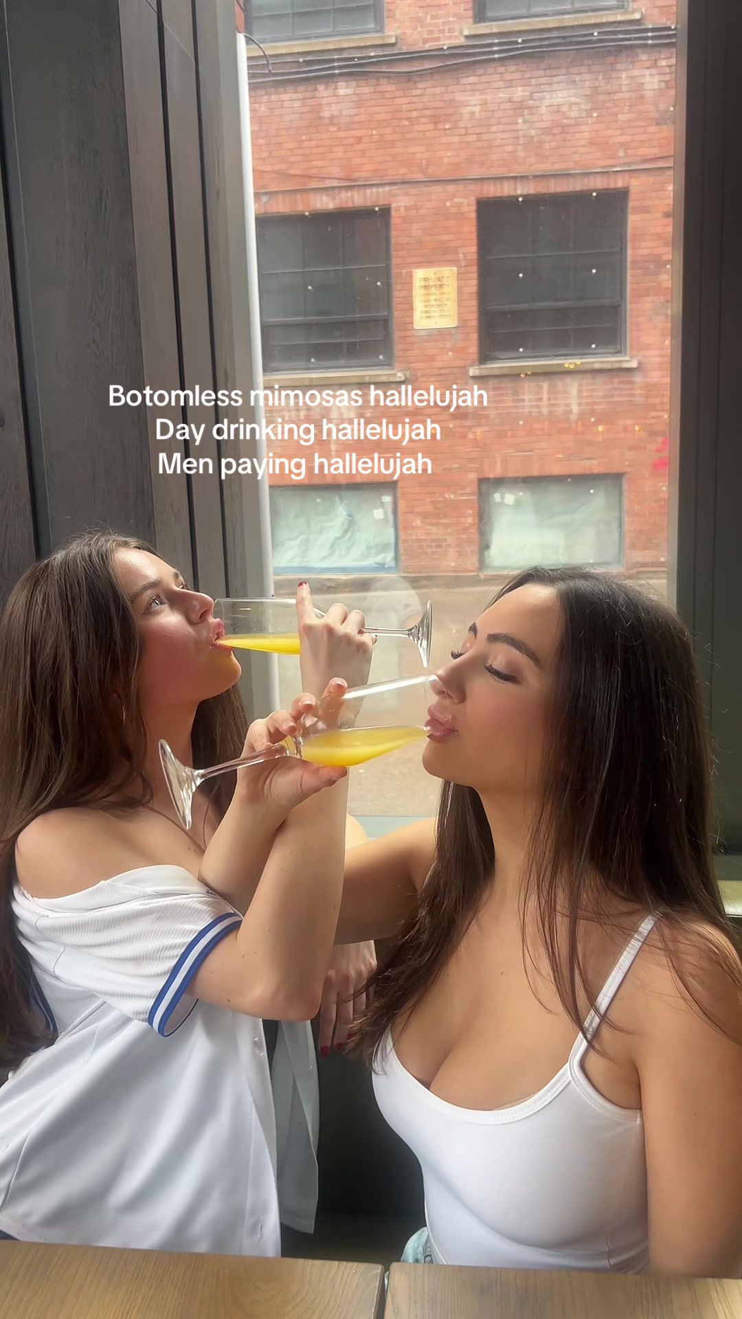 @Brookekozinets