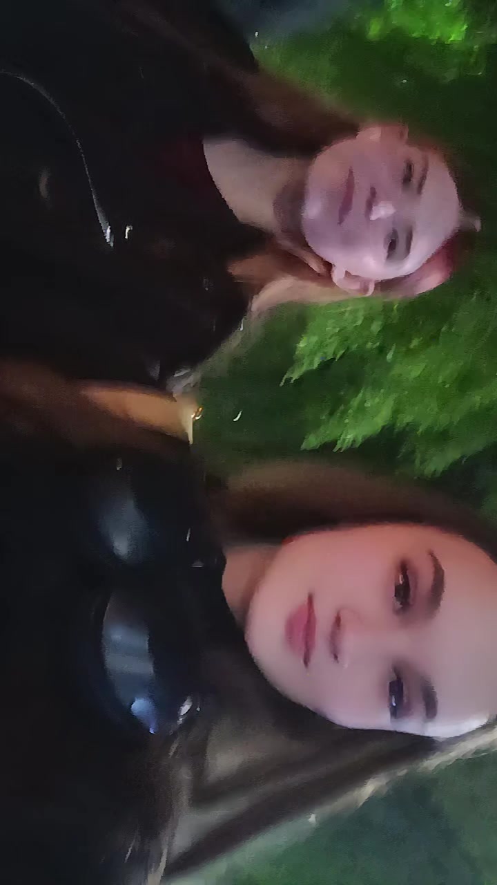 @Juliana_23