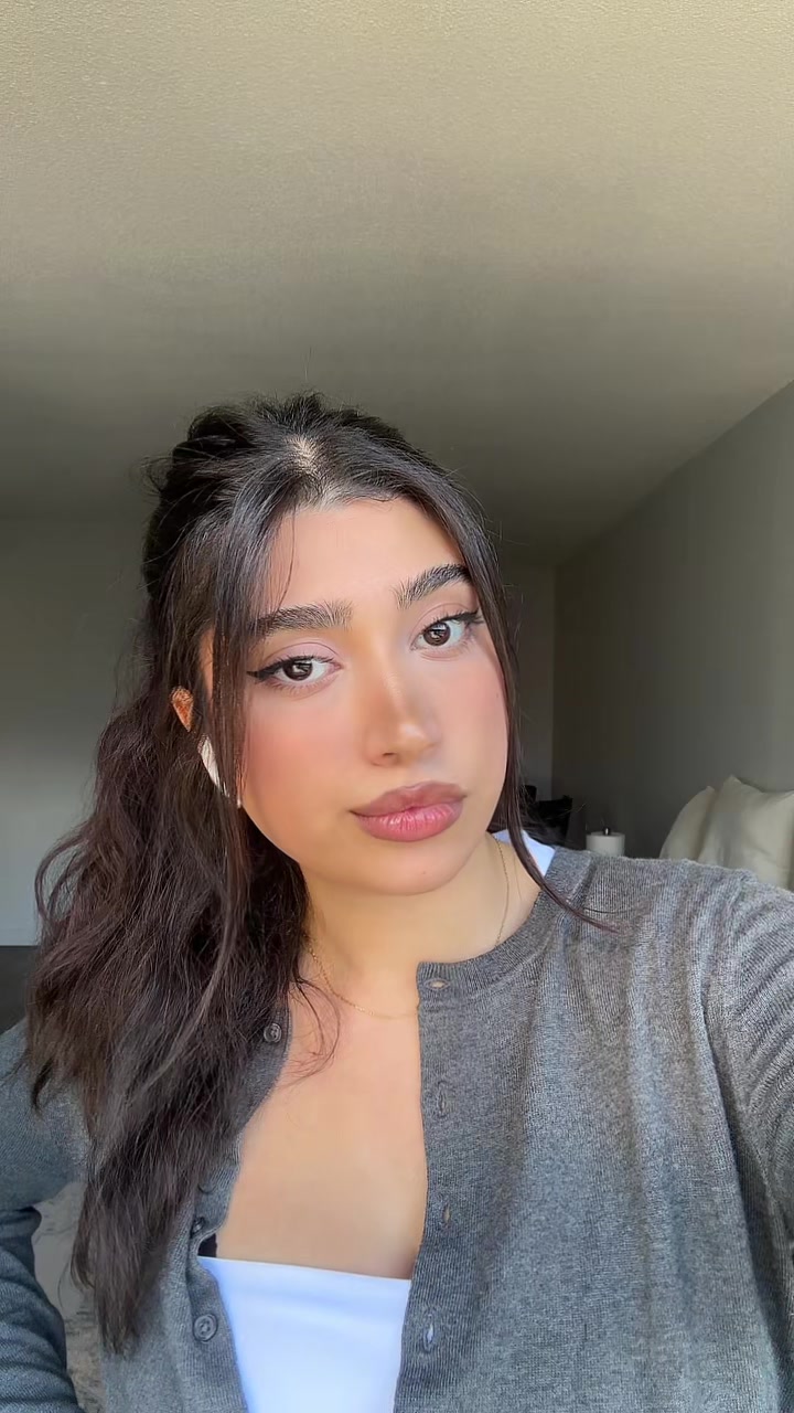 @MELIKA💗✨
