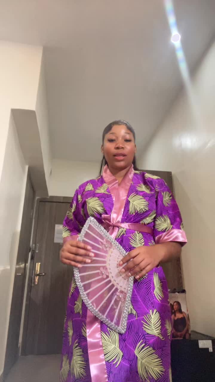 @Lisaokeke_