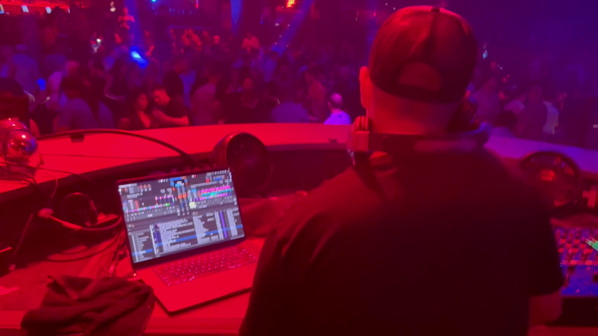 @Mr.D in da place to be!