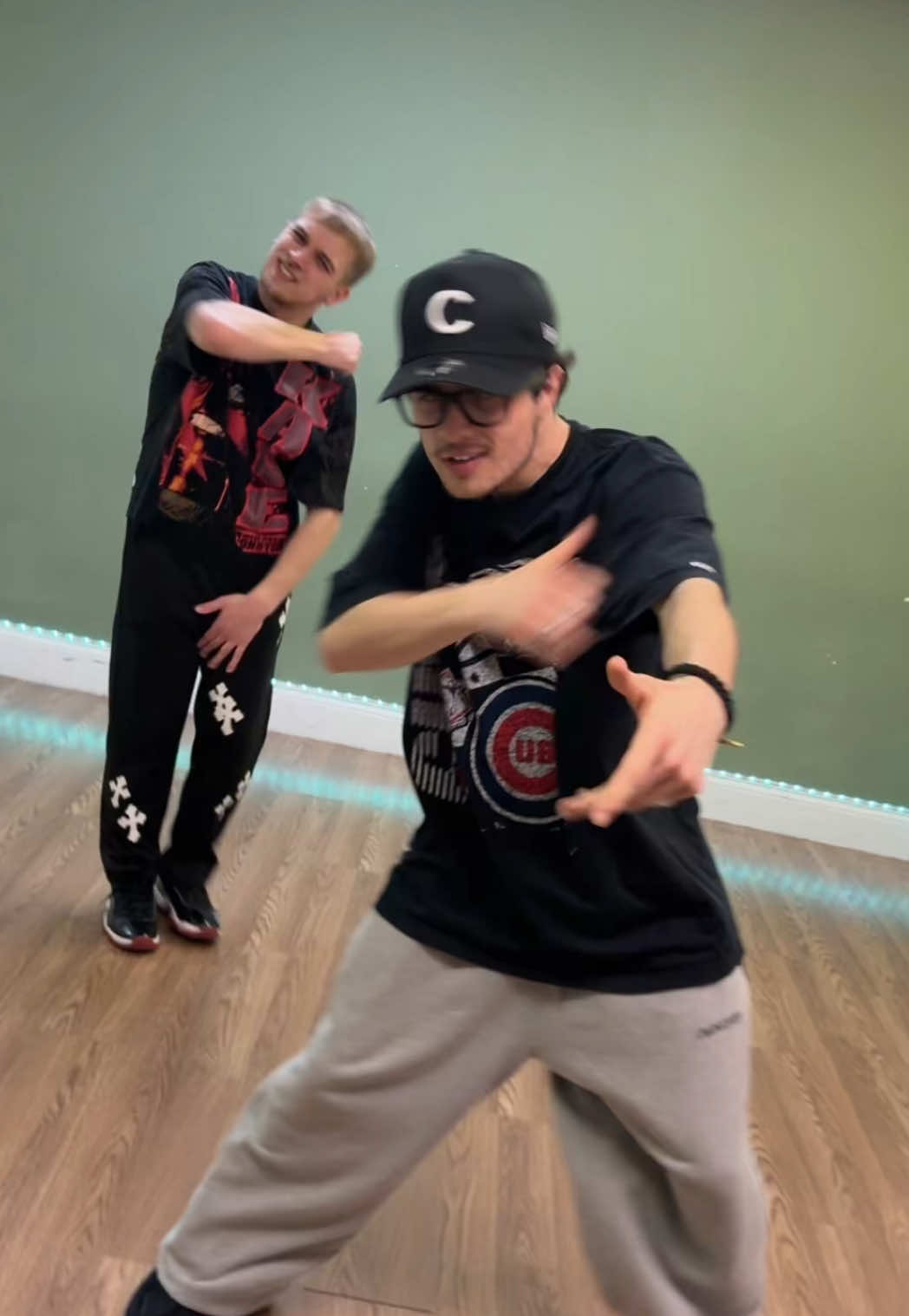 @dancingdom