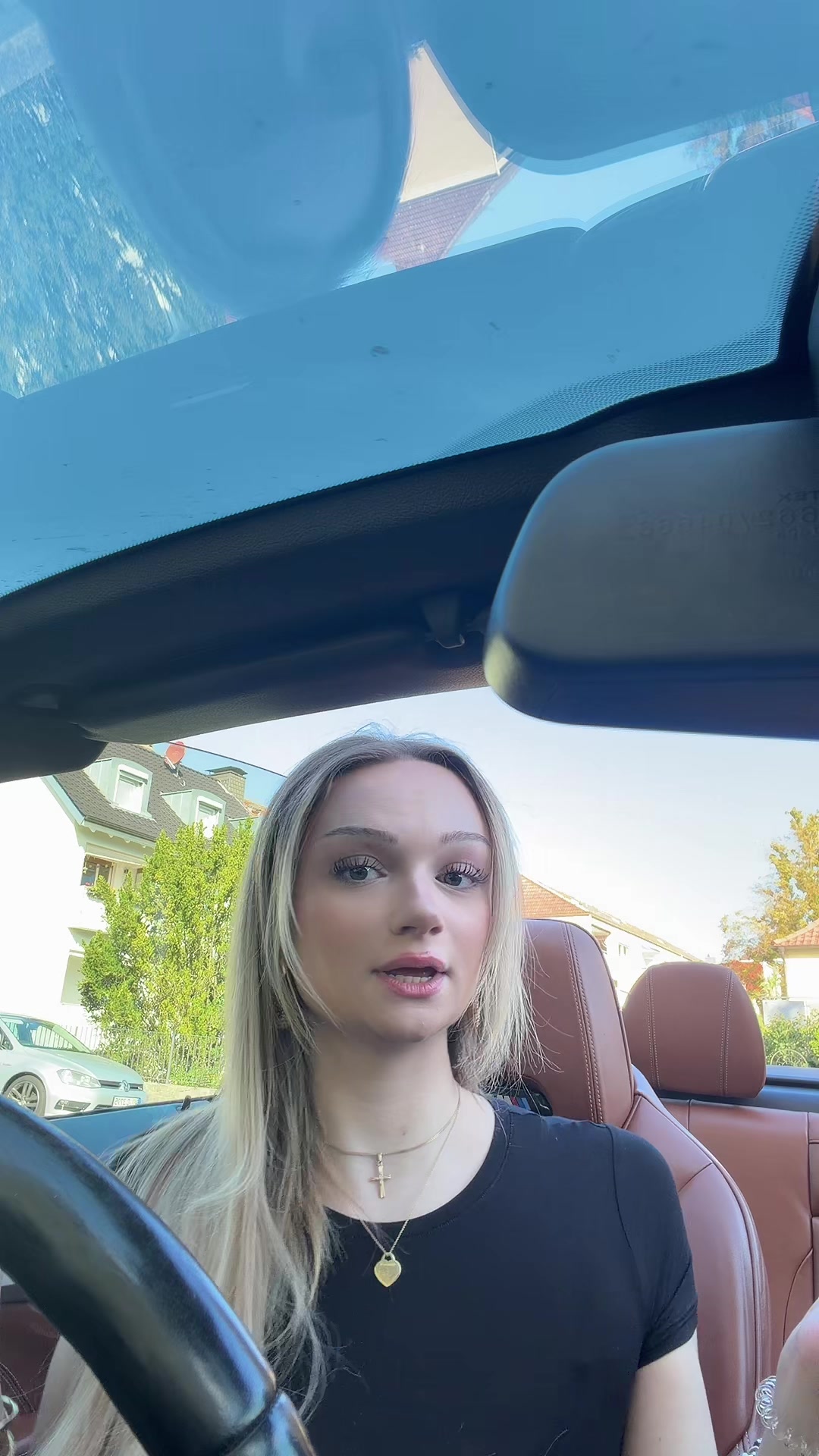 @isabella