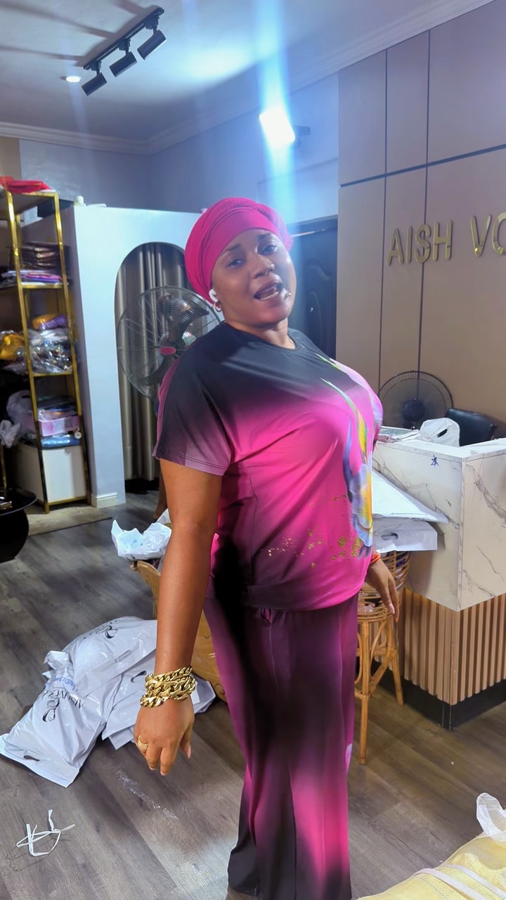 @aishvogue001