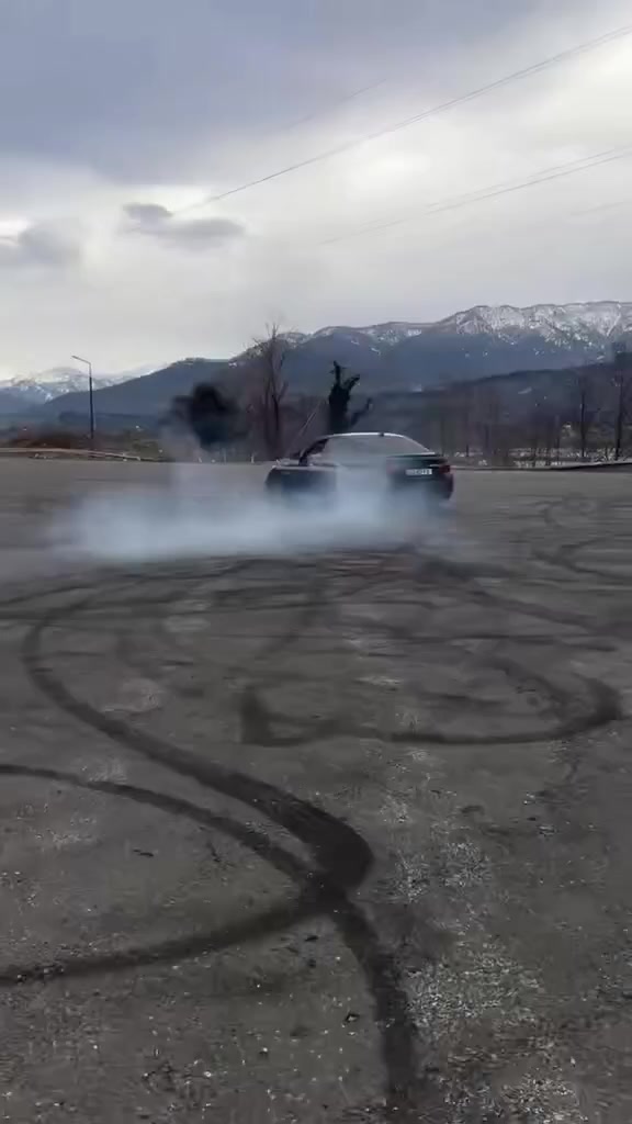 @✵