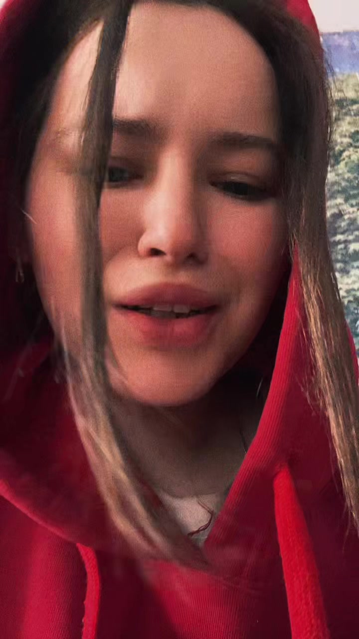 @_alena442
