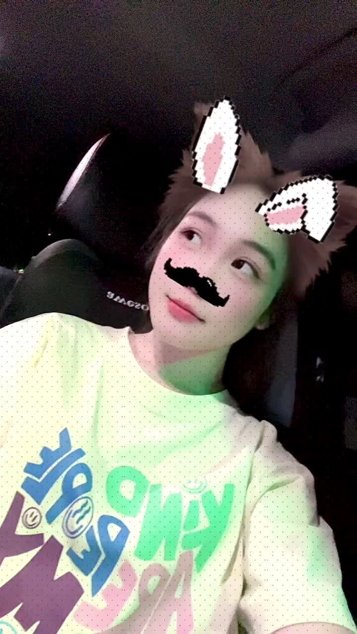 @Lấy được chồng thì đổi tên 🌚