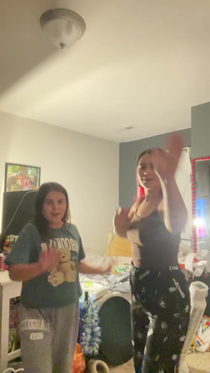 @theyluv_Kaydanc