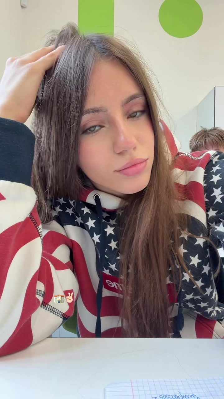 @monclershagirll