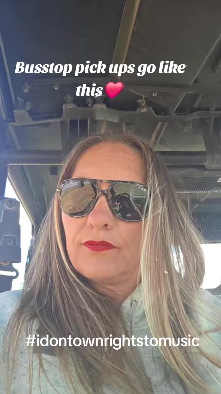 @Joli