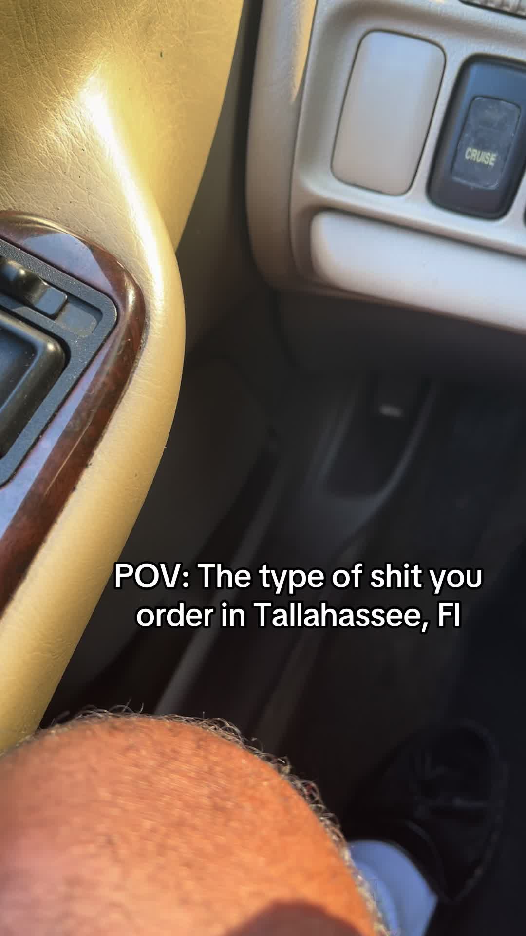@Thee.Hunch0
