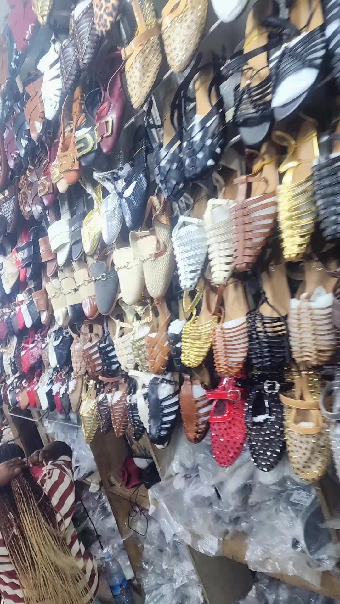 @Jara Shoe Store