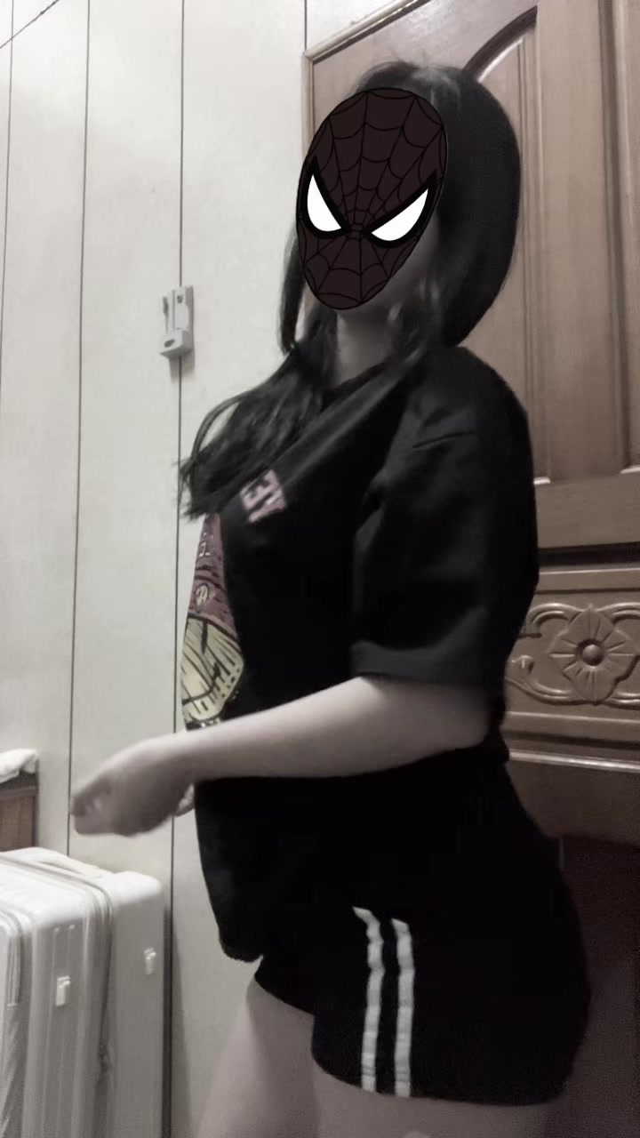 @我有一根大即拔🌚