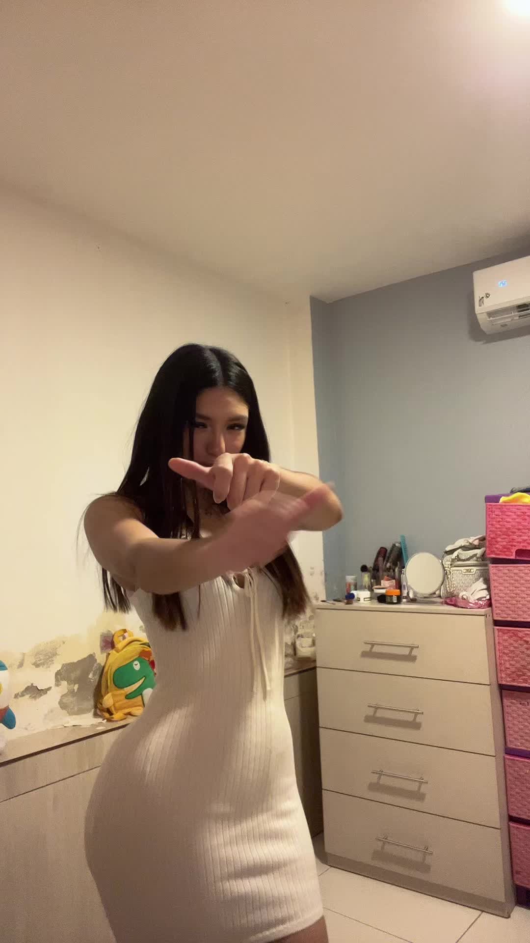 @𝒆 𝒎 𝒊 🇪🇨🦂