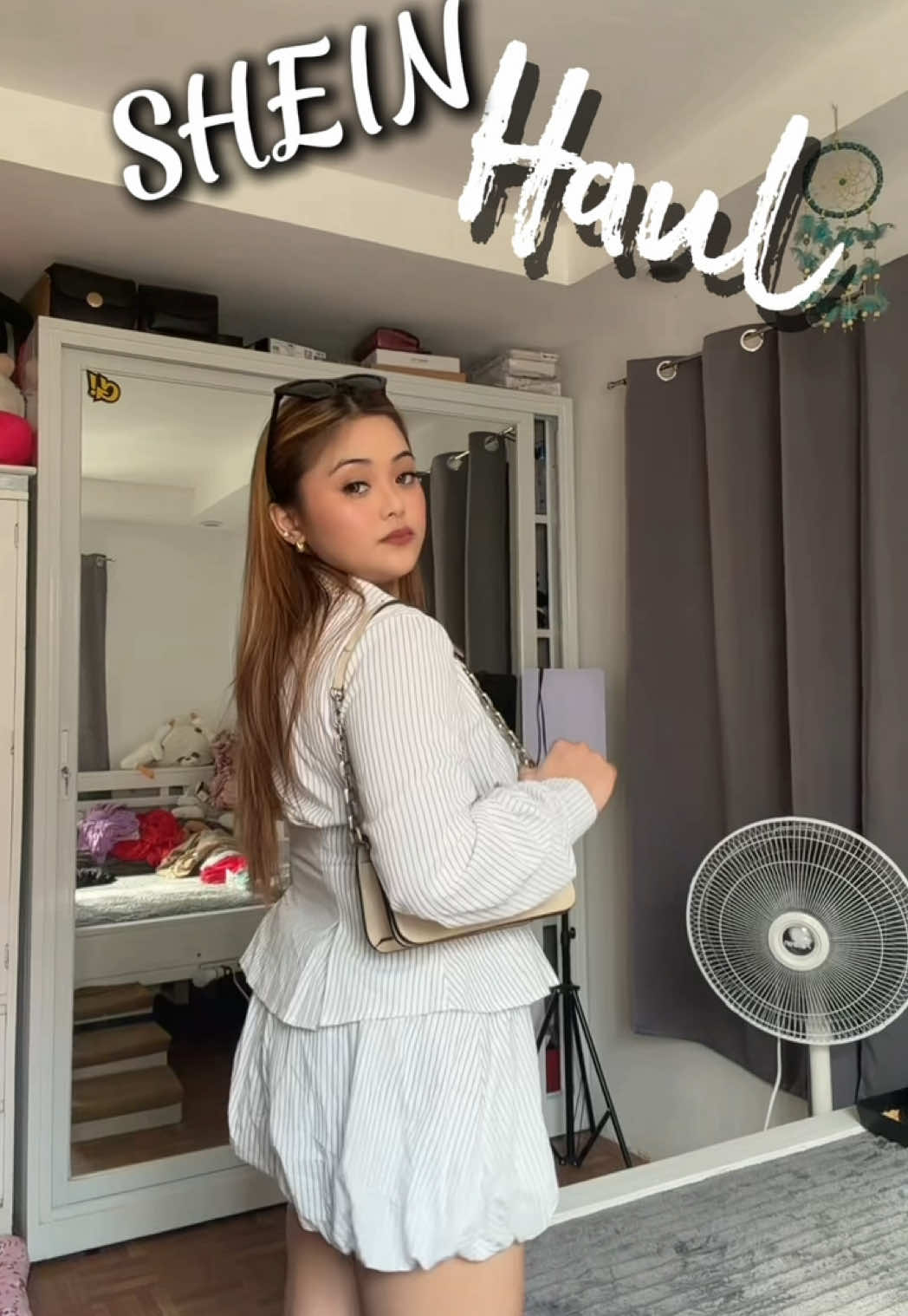 @Leeana