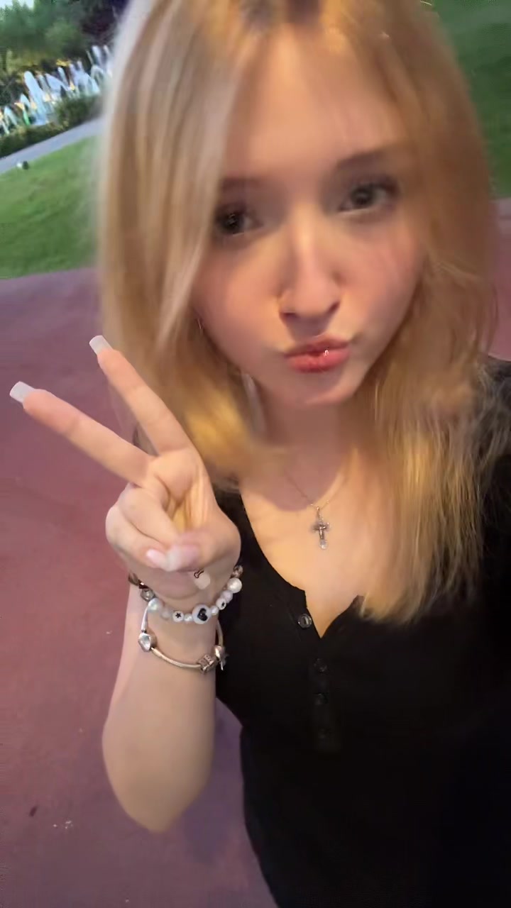 @kateenach