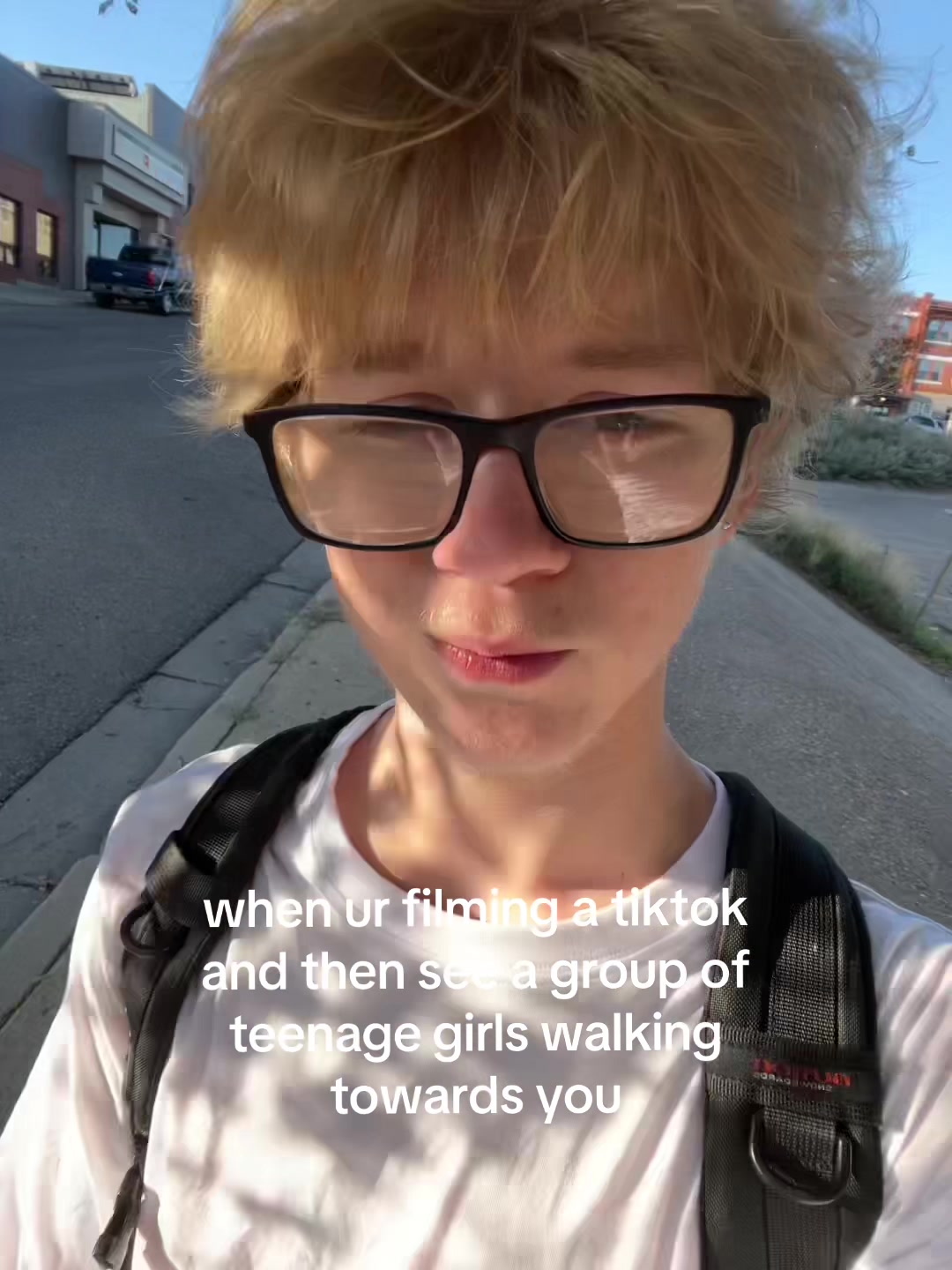 @️