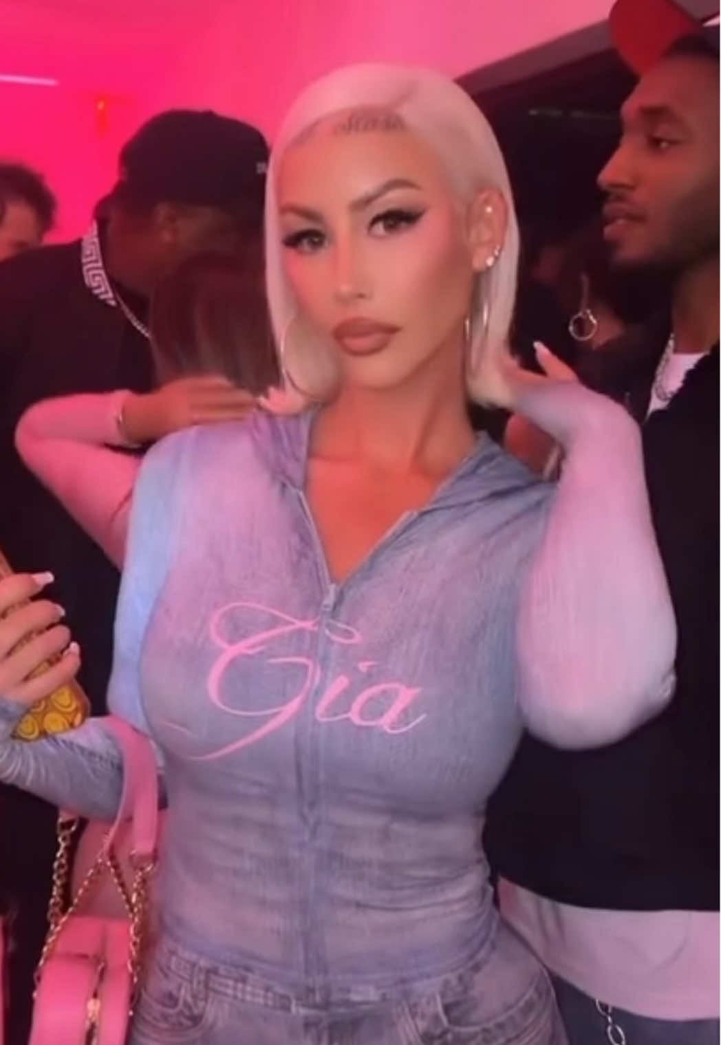 @I.AM.GIA